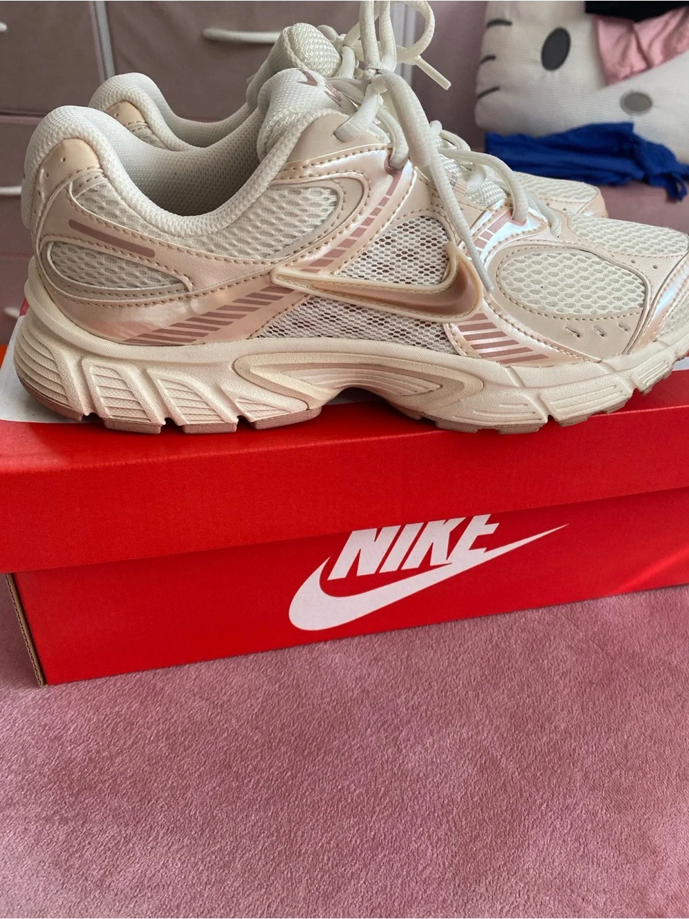 Nike V5 RNR Soft Pearl/Particle Pink
